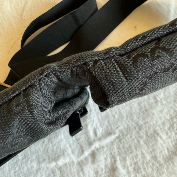 100% Authentic Gucci Waist bag. - Picture 15 of 15